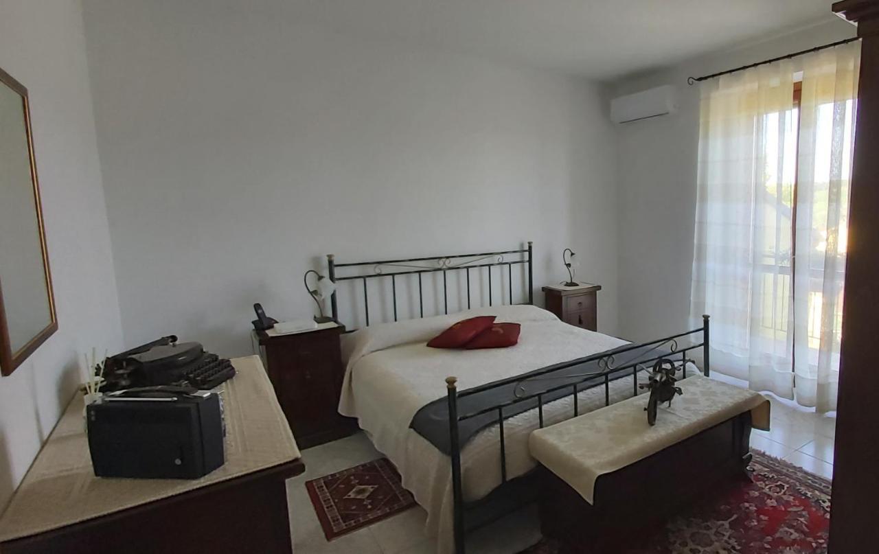 Bed and Breakfast Cascina Il Volo Moncalvo Exterior foto